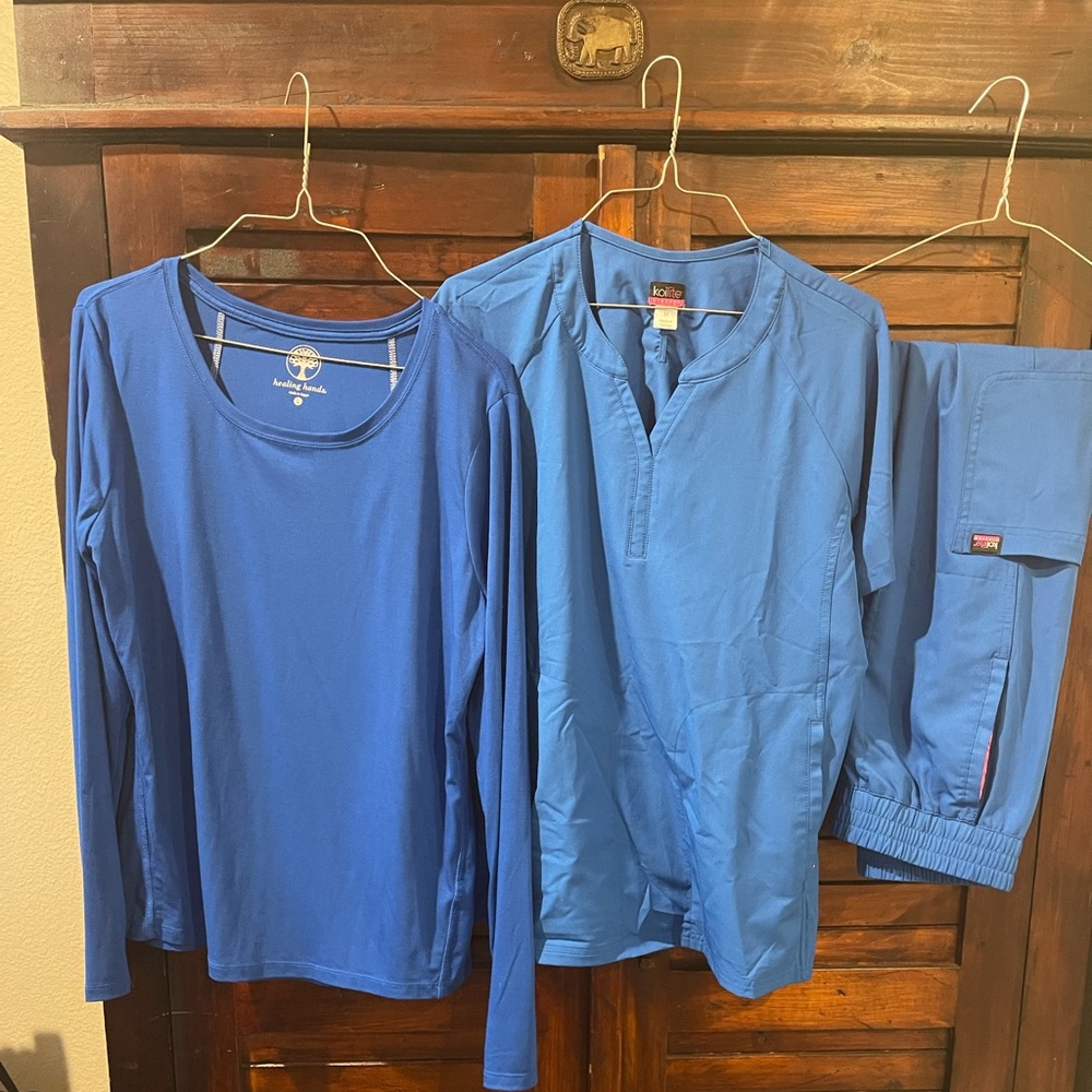 Koi Lite scrub set with under shirt Healing Hands Purple Label color blue